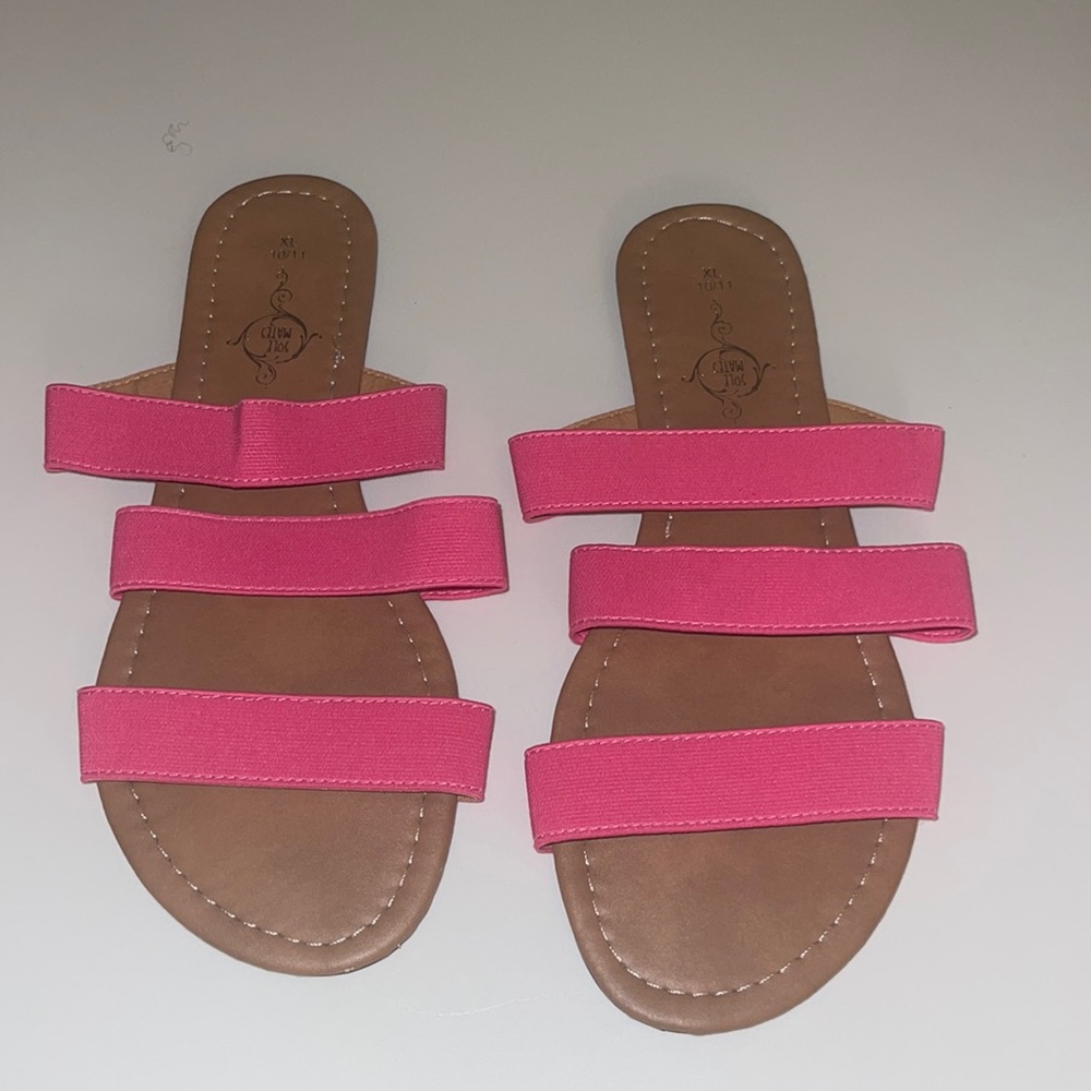 Some Mates womens flats Sz XL 10/11